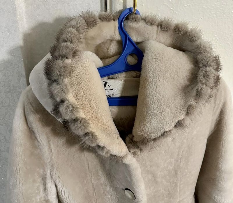 Продается Шуба (Тоң)