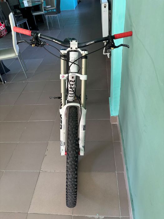 Bicicleta downhill Intense 951
