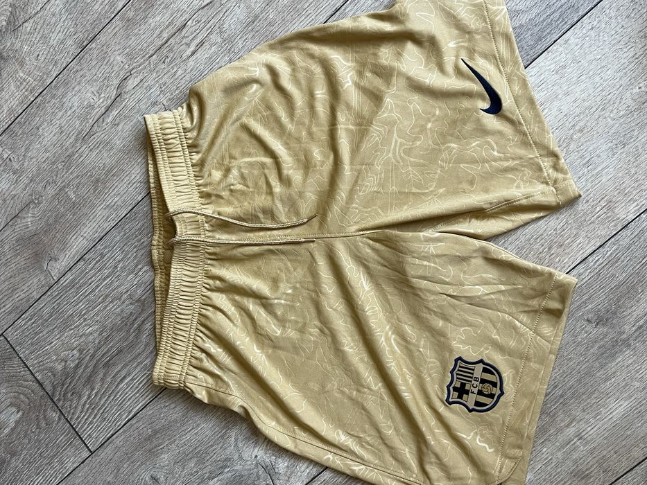 NIKE Barcelona Stadium Away Short - Нови Барселона размер S / Оригинал