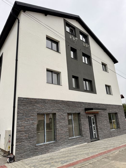 Apartament 82 mp2 util / bloc nou / Suceava / Proprietar/ Etaj 2