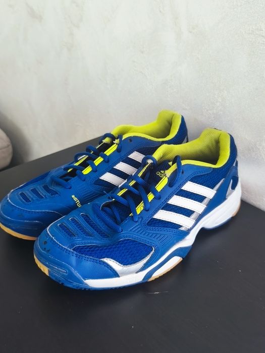 Волейболни обувки Adidas AdiTuff