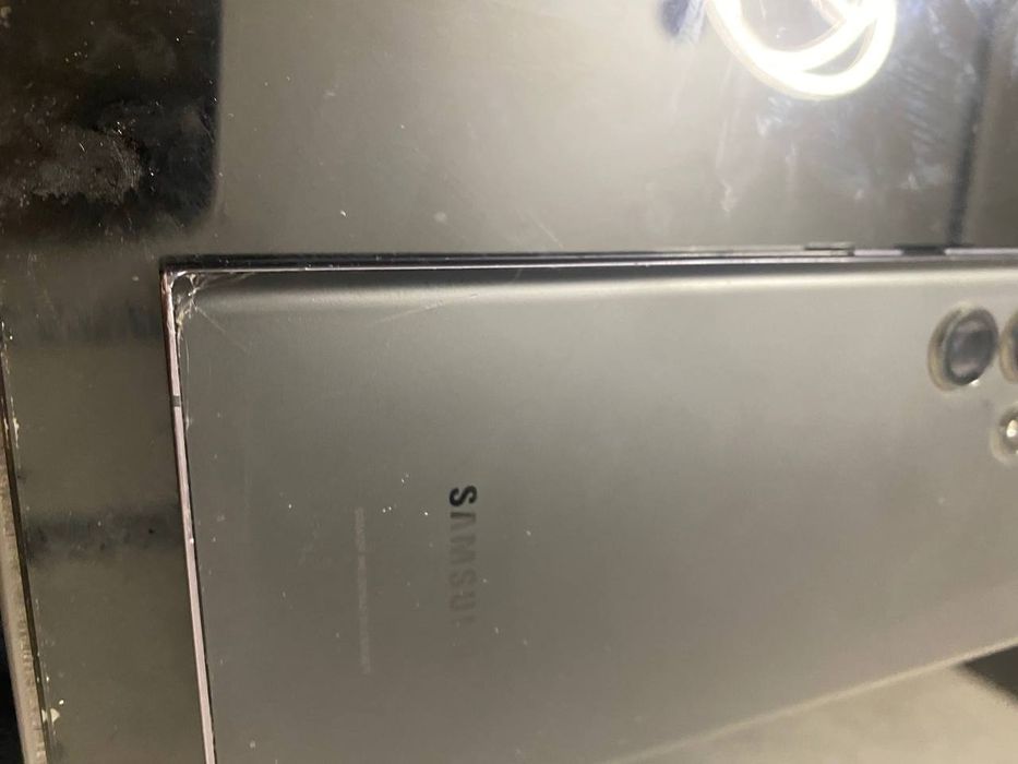 Samsung 22 ultra 256gb dok yoq ozi bulada