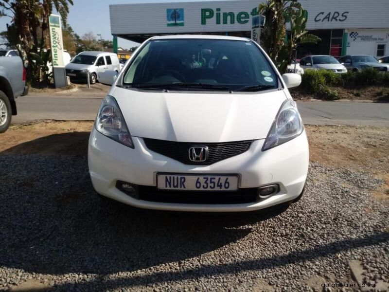 Продавам хонда джаз на части