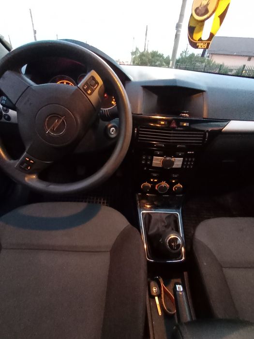 Opel Astra Gtc ,,