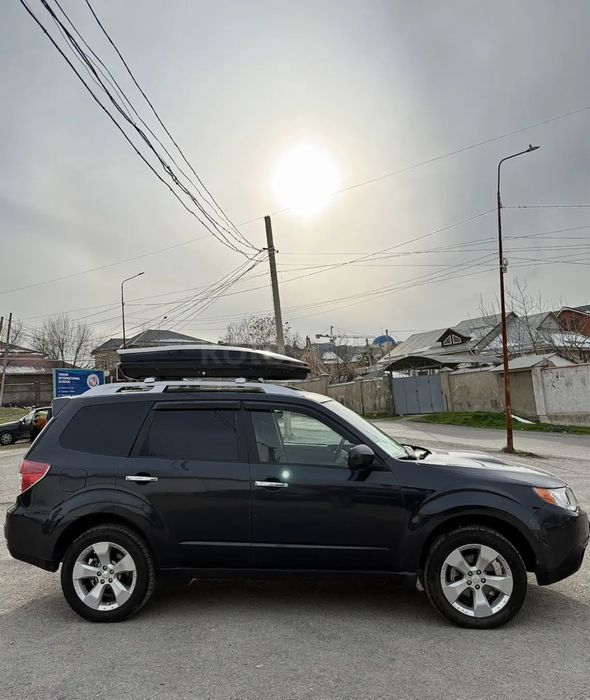 Продаю машину Subaru Forester