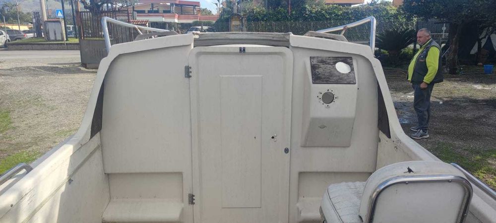 Лодка Shetland 498 cabina