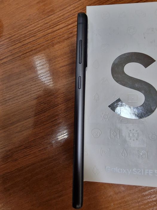 Samsung S21FE Grafit