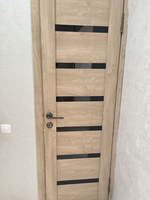 Отдам межкомнатную дверь