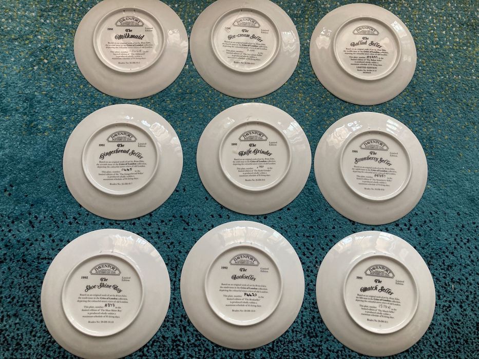 Колекционерски порцеланови чинии