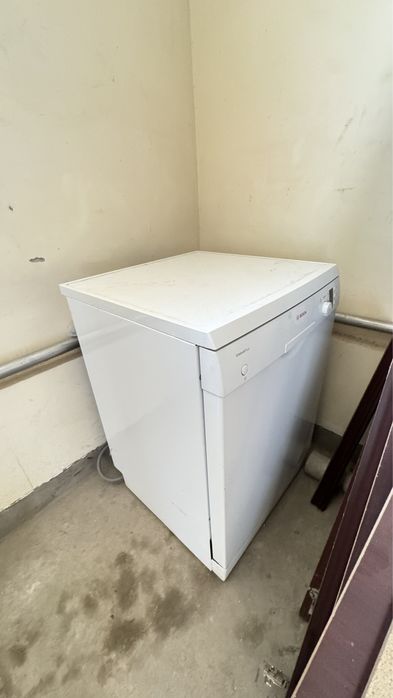 Mashina idish yuvadigan