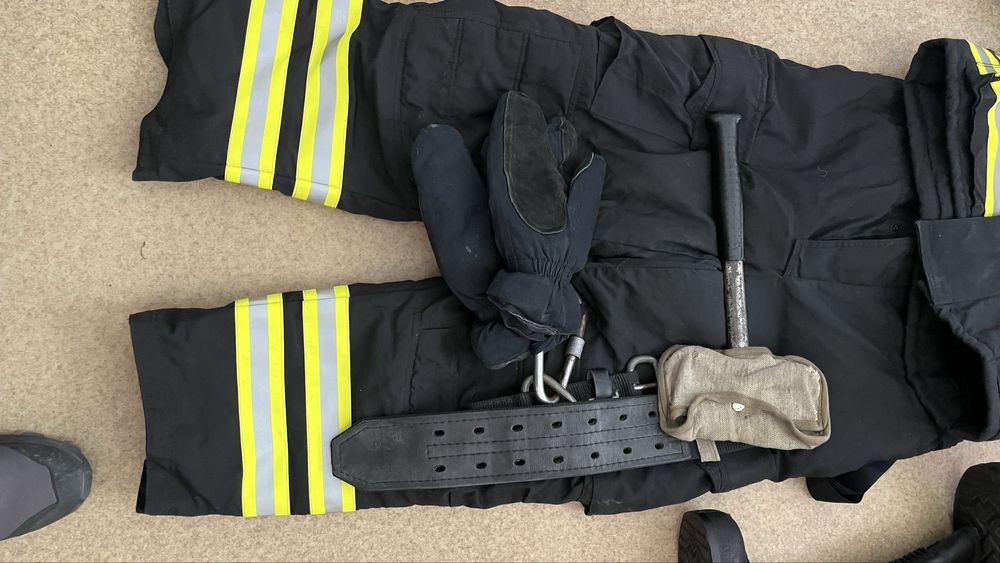 Продам боевую одежду пожарного