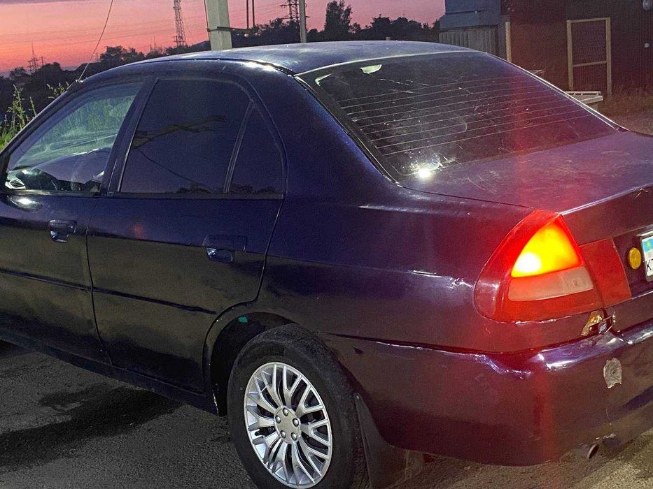 Mitsubishi lancer