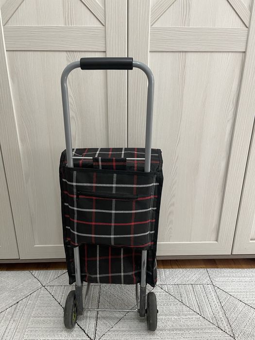 Сумка на колесиках