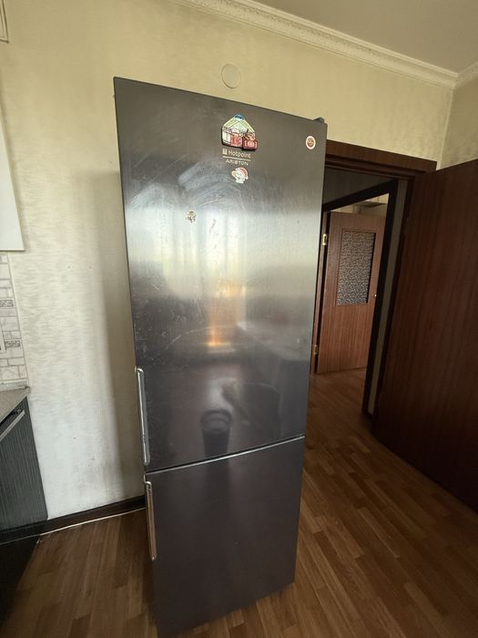 Срочно продается холодильник и газ