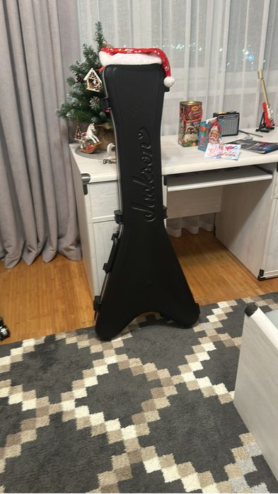 Продам Jackson RR3