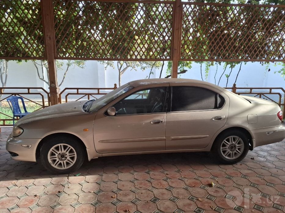 Nissan Maxima 2000