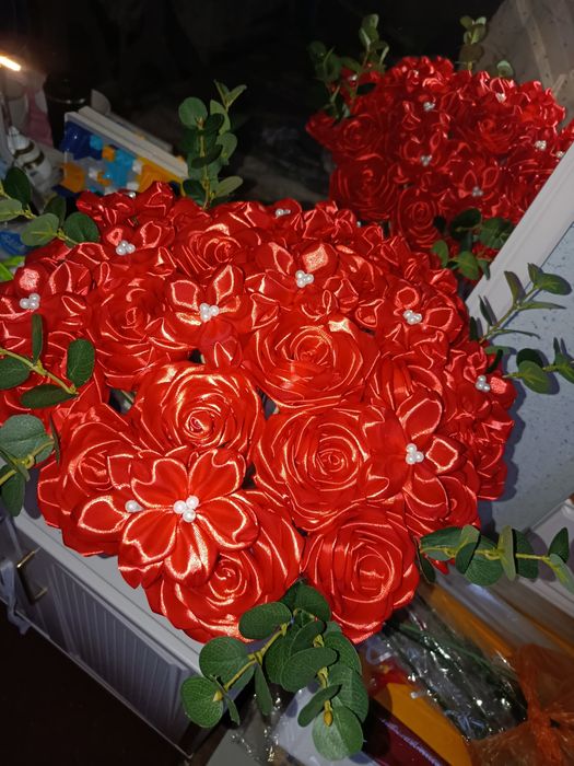 Солмайтын раушандар, атласные розы