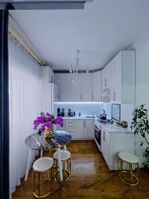 Аренда 3 хонали Евро Квартира Сергели 8-худуд новастройка