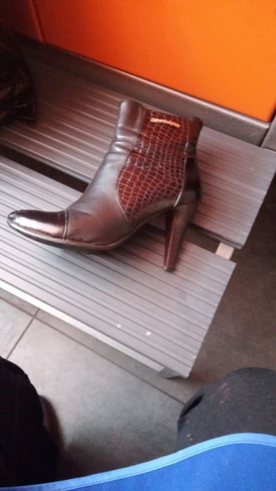 Продам полусапожки