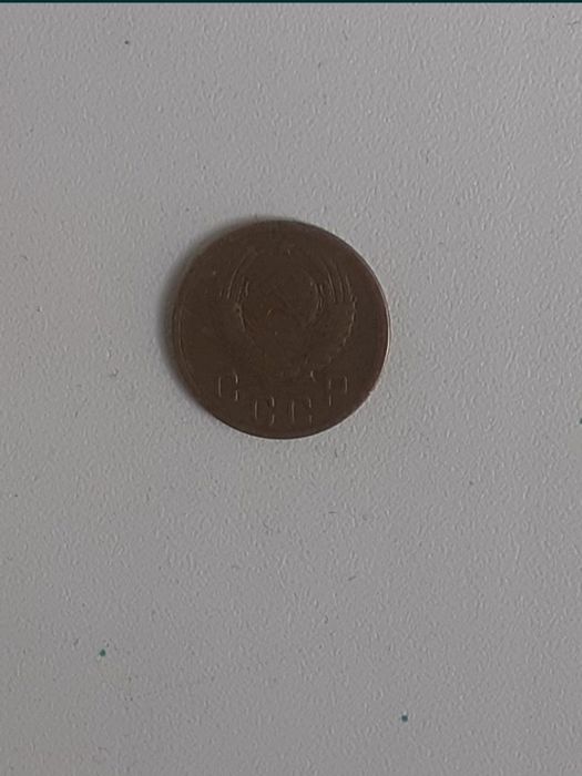 Продаются монеты.