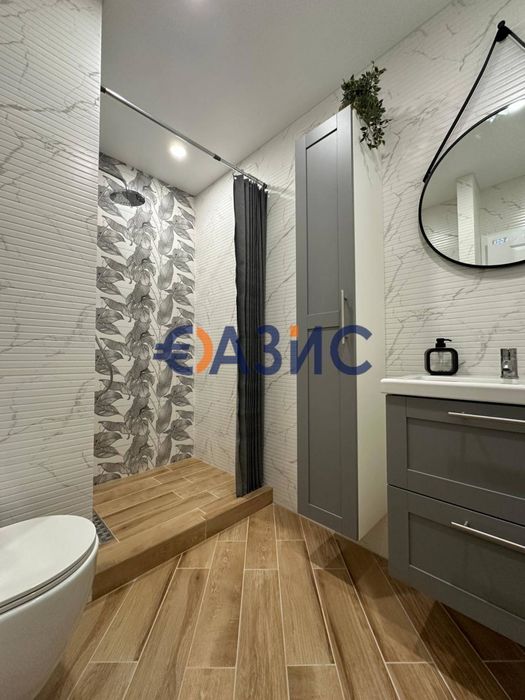 Просторен апартамент с 2 спални в комплекс" Оазис", Равда, България,