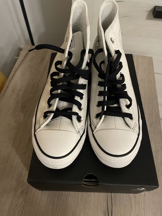 Gheata piele Converse