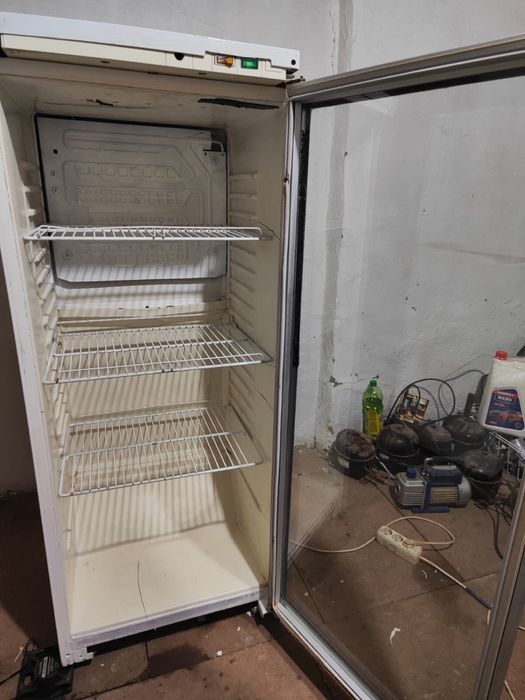 Холодильник ветринный