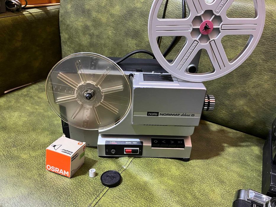 Aparat de proiectie film Noris Noris Norimat Deluxe D din anii '80 / colectie