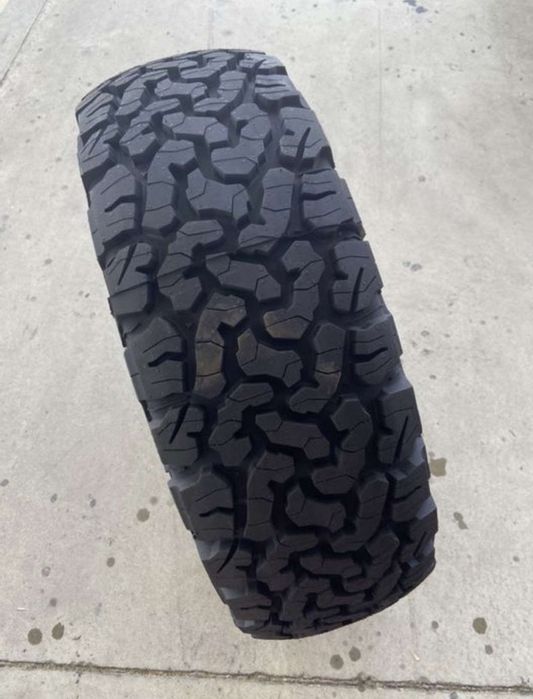 Pret redus! Anvelope 4x4 265/60 18 garantie 3 ani all terrain dot 2025