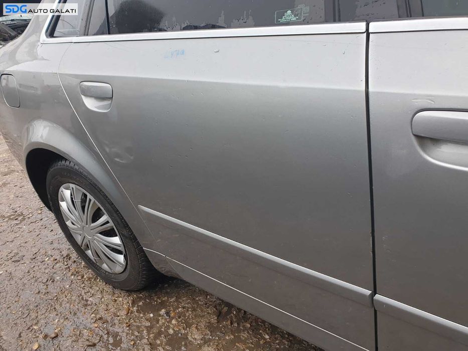 Bandou Ornament Plastic Inferior de pe Usa Portiera Dreapta Spate Audi A4 B6 2001 - 2005 Culoare LY7Q