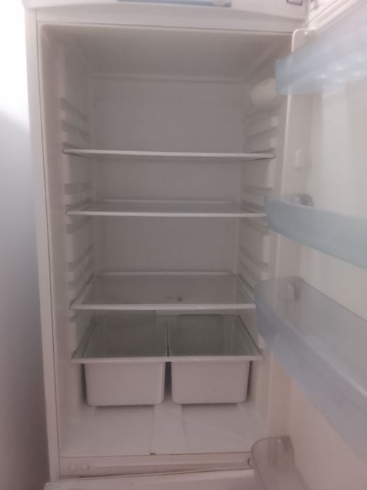 Продам холодильник б.у