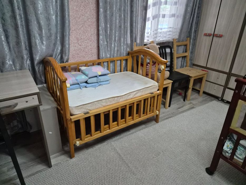 Манеж дерево с матрасом