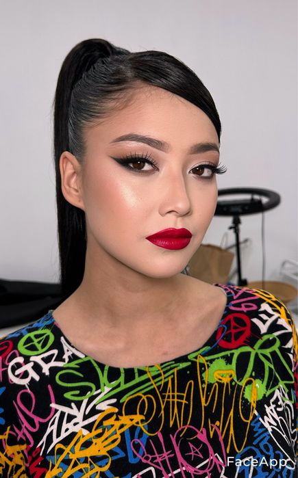 Макияж и прически