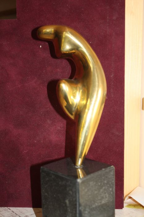 Guguianu sculpturi si desene