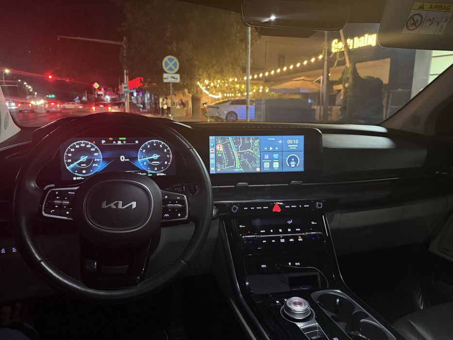 Kia Carnival 2023 Full