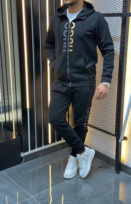 Trening MADE BY SOCIETY 300 lei mai multe modele in privat