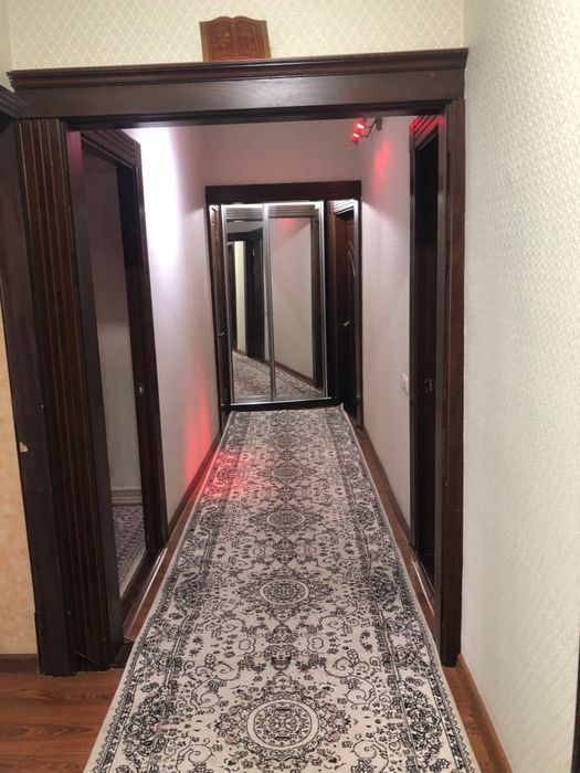 Юнусабад 10 кв. 4/2/5 продаётся квартира