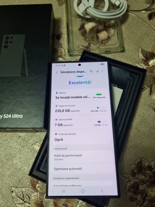 Samsung Galaxy S24 Ultra 256gb/Negru ca și nou