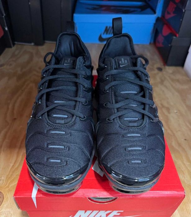 Nike Air VaporMax Plus Black / Outlet