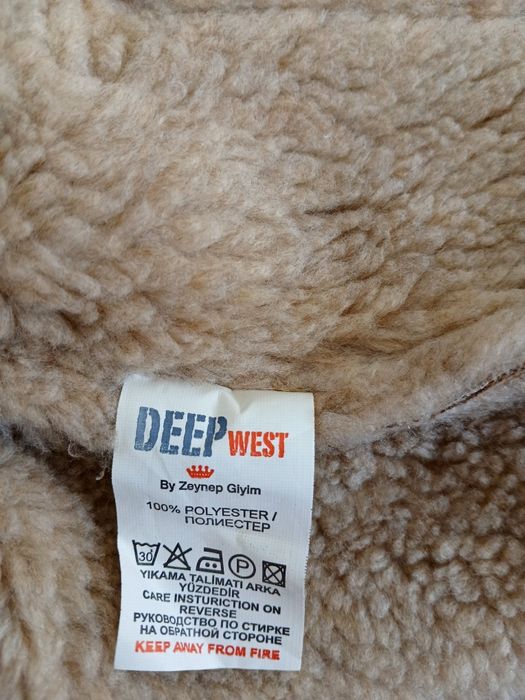 Новая дубленка 5-6 лет Весна