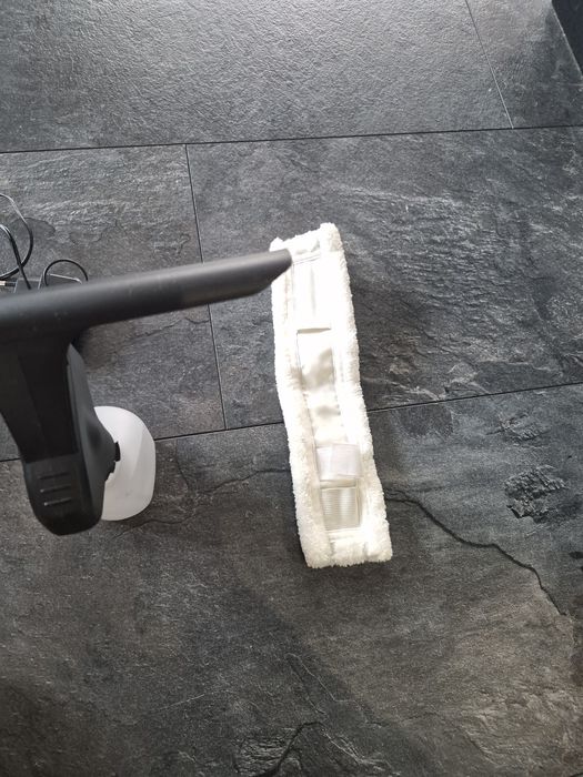 Уред за почистване на прозорци