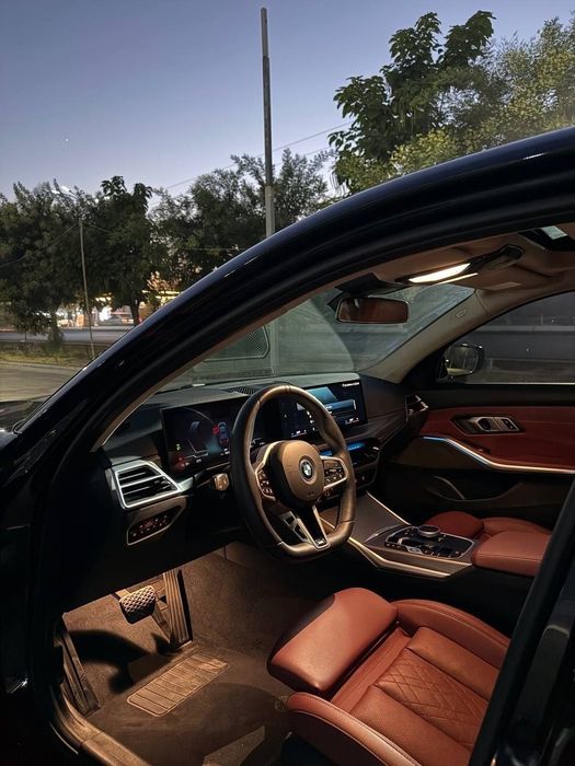 BMW I3 40 L
Yili 2025