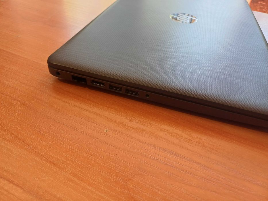 15.6' HP Core™i7-8th/8GB DDR4/240GB SSD с бат. 5 часа
