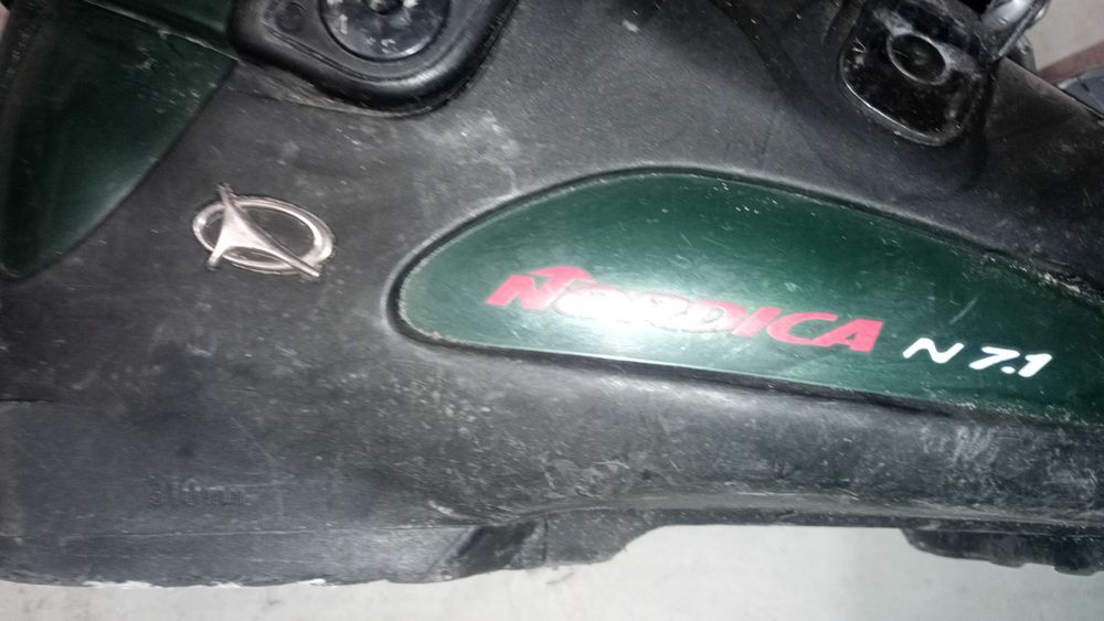 10 чифта ски обувки, Salomon X Wave 10 и Dachstein N38+ROSSIGNOL N10.5