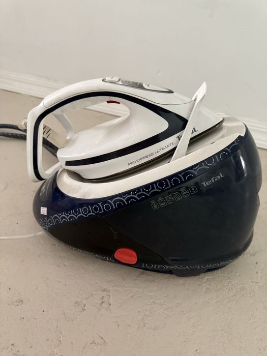 Продаю Парогенератор Tefal утюг BU