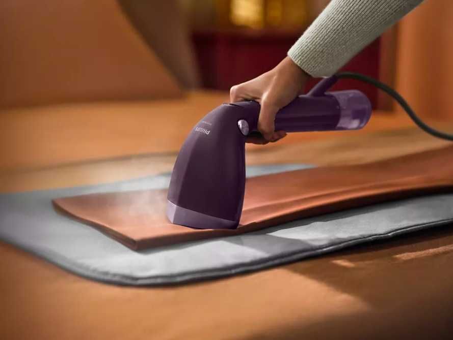 Вертикална машина за гладене с пара Philips STH7050 1500W