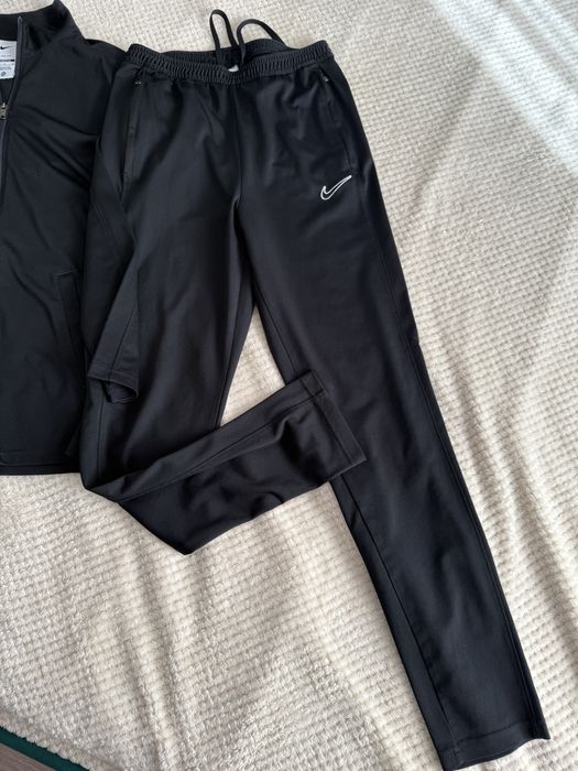 Trening barbati nike