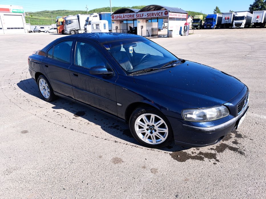 Vând Volvo S60 2.4D5
