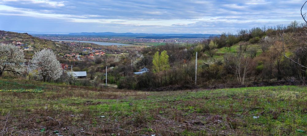 Teren de vanzare in Cartier Podgoria . Panorama deosebita - Vedere 3