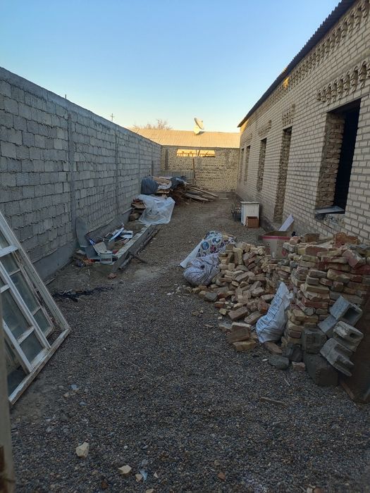 Срочно Тор Тор махаллада 3 сотихли курилиши тугалланмаган участка соти